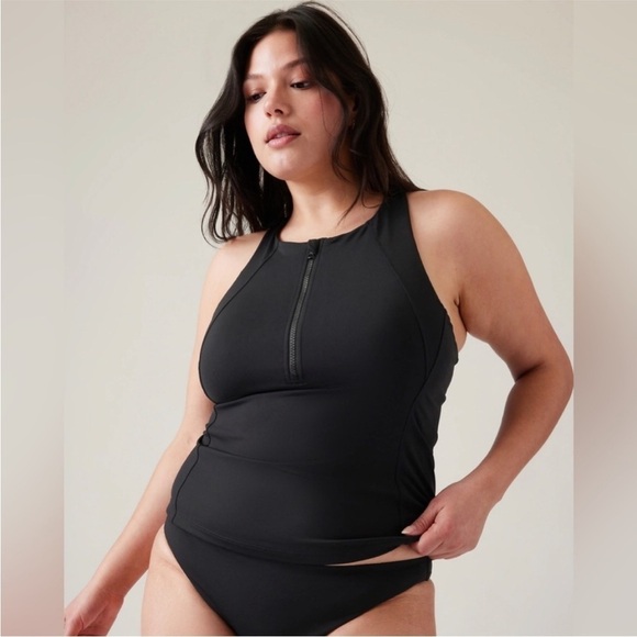 NWT! Athleta Black Riptide Tankini Top - Size Medium 💙 - Picture 4 of 9